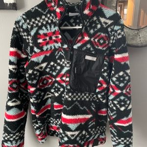 Women’s Columbia Lodge Sherpa pullover size medium